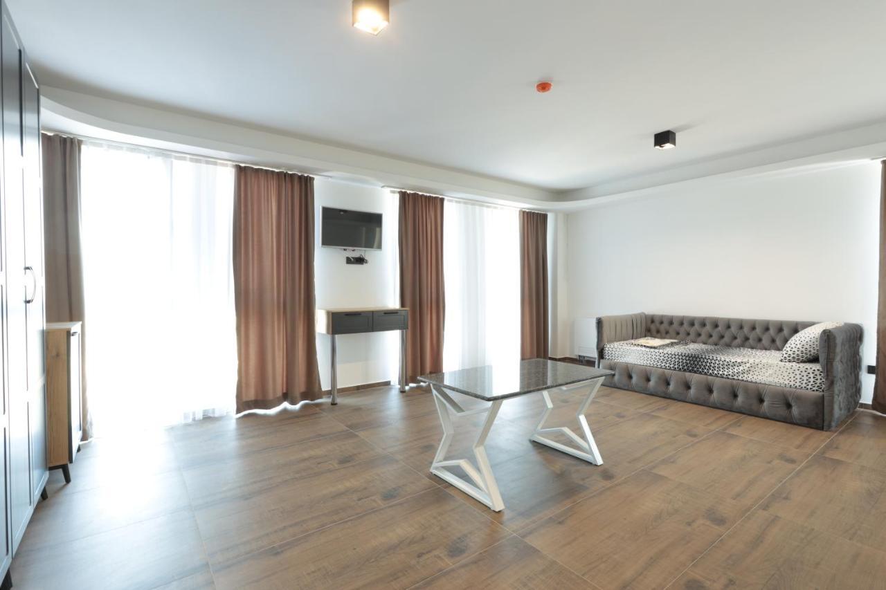Hotel Ema Tetovo Bagian luar foto